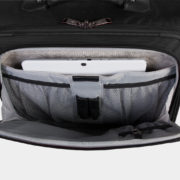 4071413-black-front-pkt