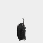 4071413-black-right-side