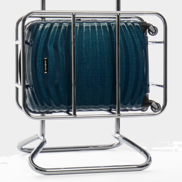 Lite-Shock cage shot