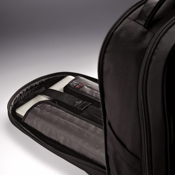 PROD_COL_63122_1041_LAPTOP COMPARTMENT