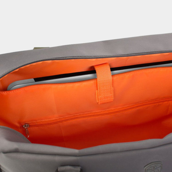 BoardingBag_laptop_1024x1024