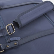 HiLite_LaptopCase_crossbodystrap_1024x1024